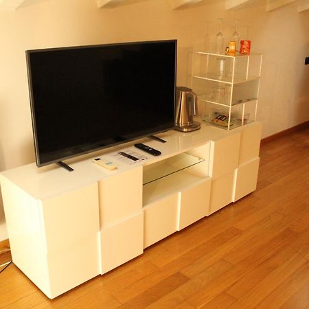 Bb Tortona Bed & Breakfast มิลาน ภายนอก รูปภาพ