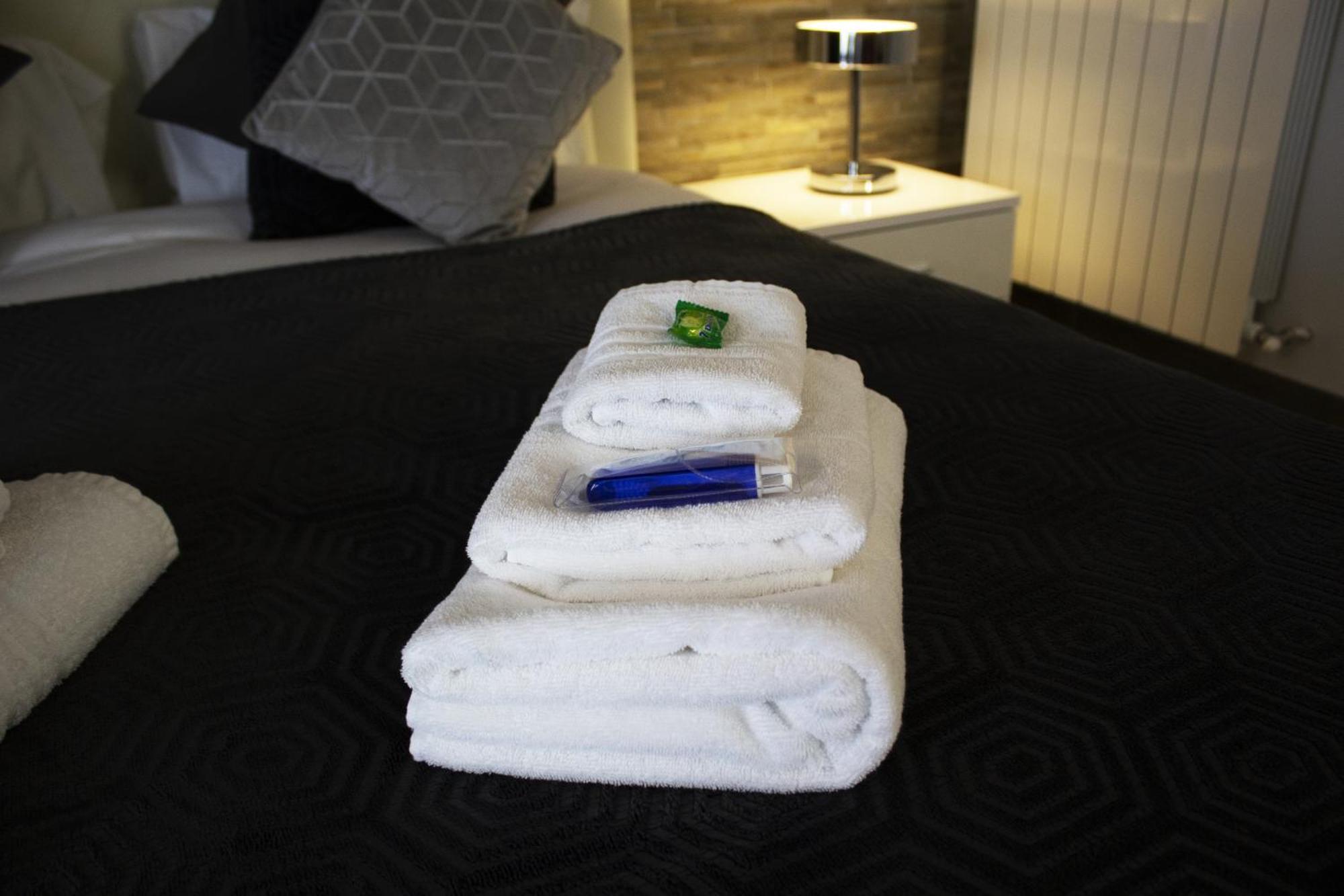 Bb Tortona Bed & Breakfast มิลาน ภายนอก รูปภาพ